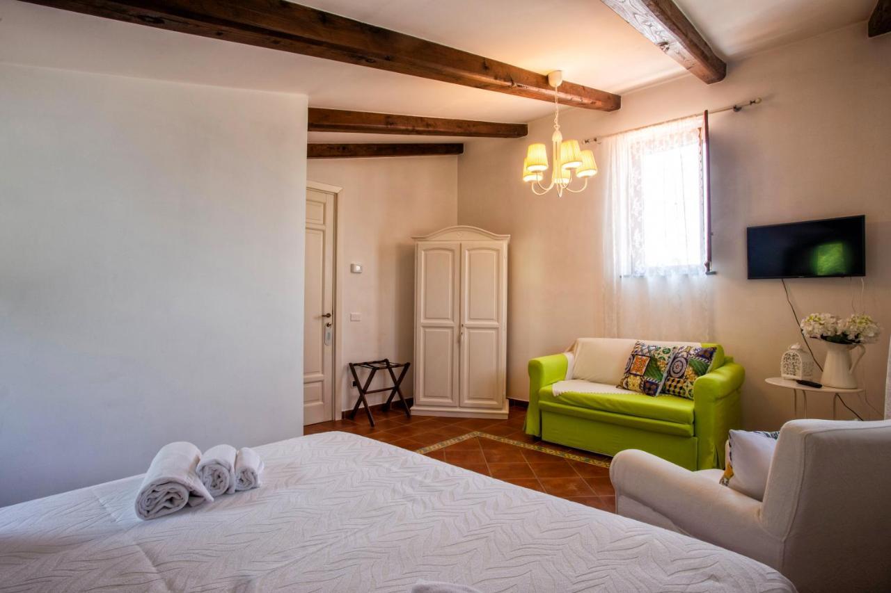 Agriturismo Il Convento 马萨鲁布朗斯 外观 照片